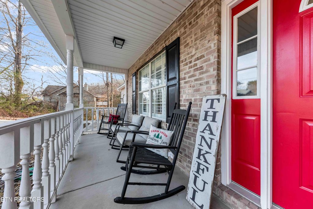 Photo of 153 Autumn Drive, Clinton, TN 37716 (MLS # 1324190)