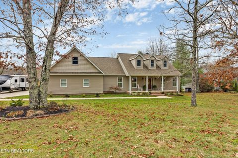 9019 Cherokee Trl Crossville TN 38572
