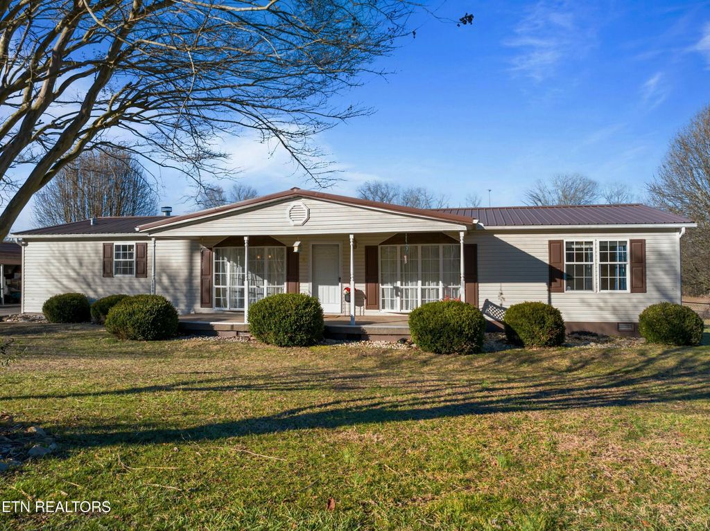 Photo of 1009 Old Newport Hwy, Dandridge, TN 37725 (MLS # 1292604)