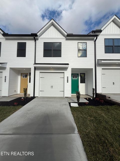 Photo of 8812 Chapman Trace Way, Knoxville, TN 37920 (MLS # 1329487)