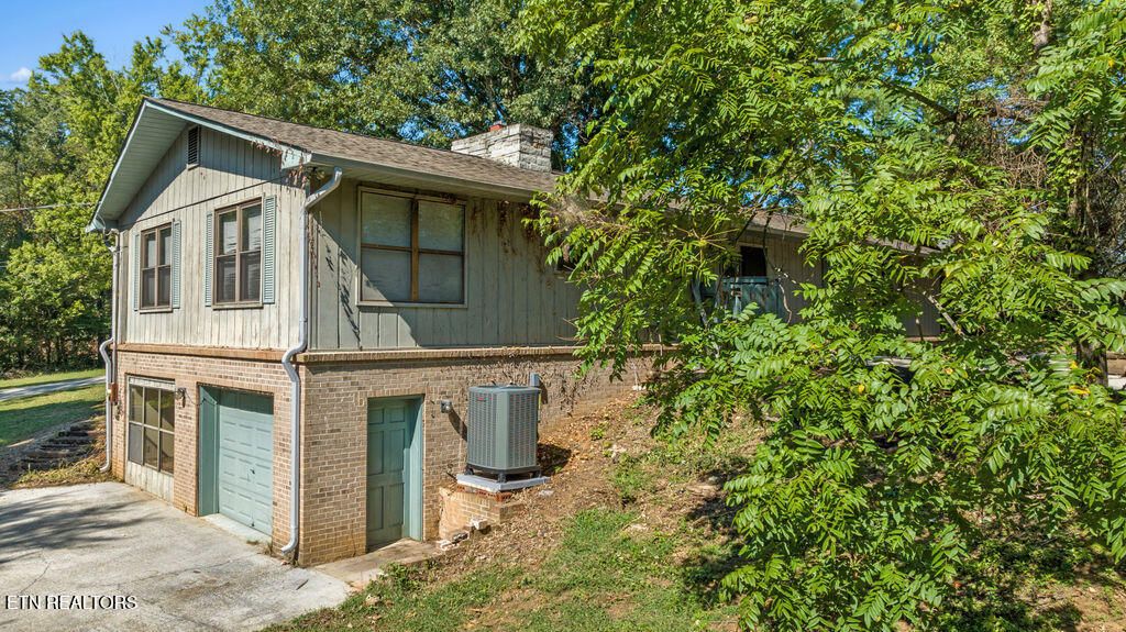 Photo of 1218 Hitch Rd, Maryville, TN 37804 (MLS # 1315831)