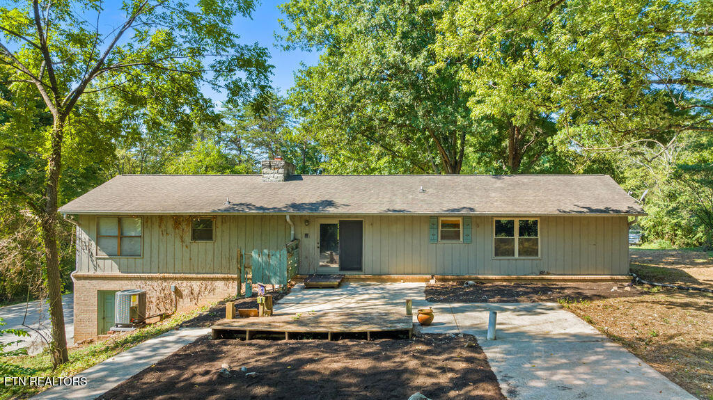 1218 Hitch Rd