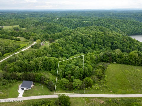 Tiny photo for 32 Lake Bluff Rd, Baxter, TN 38544 (MLS # 1357629)