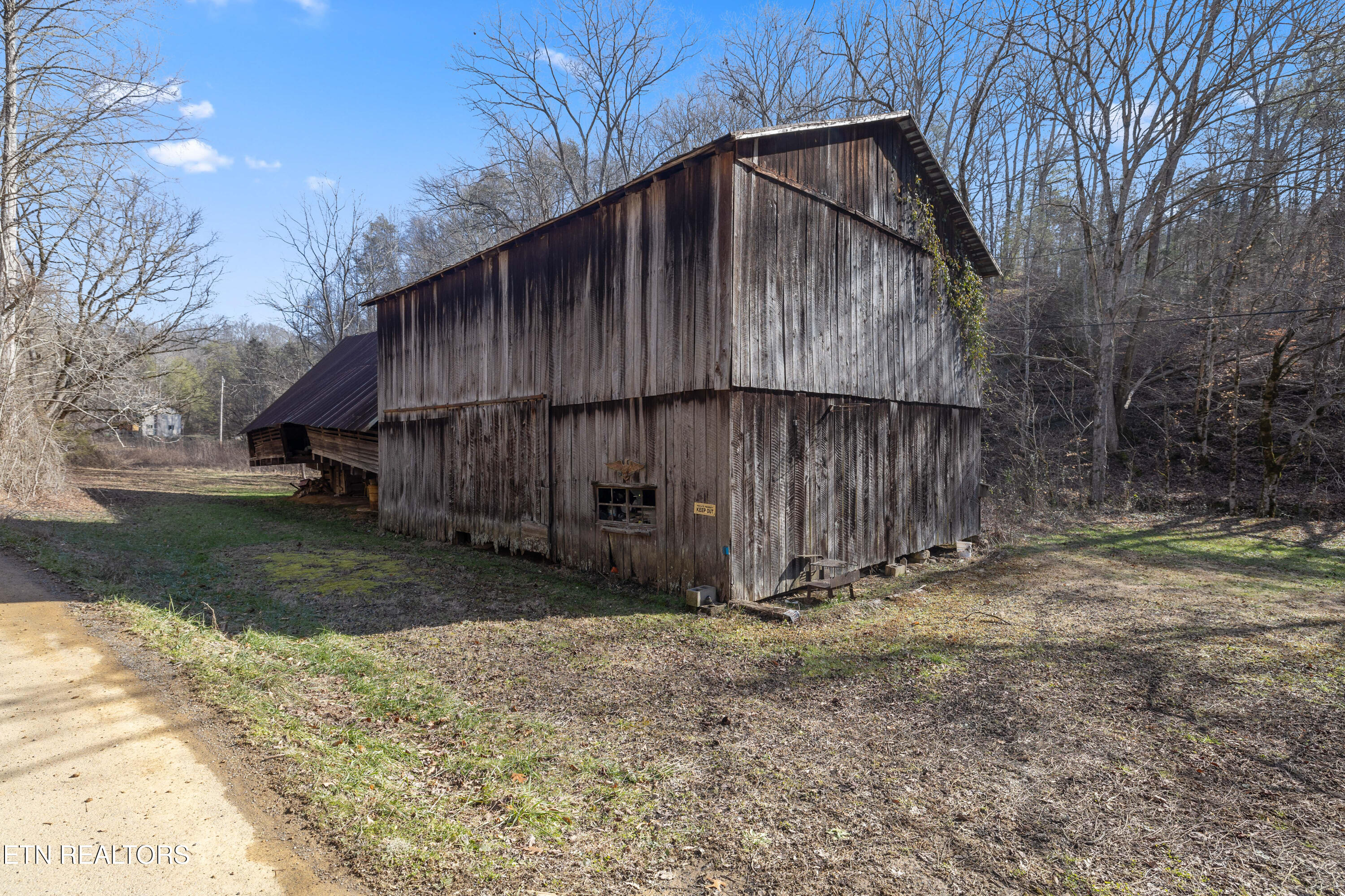 1566 Hawk Lane