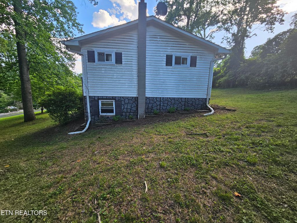 Photo of 121 Shady Lane, Harriman, TN 37748 (MLS # 1344441)