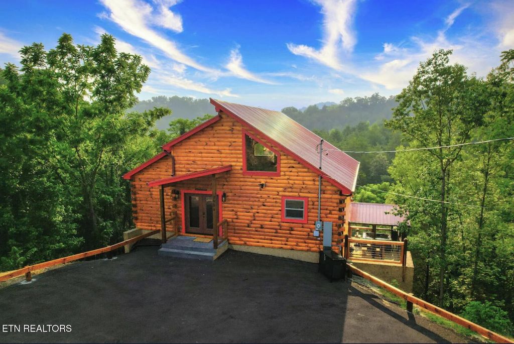 Photo of 1908 Eagle Court, Sevierville, TN 37876 (MLS # 1335400)