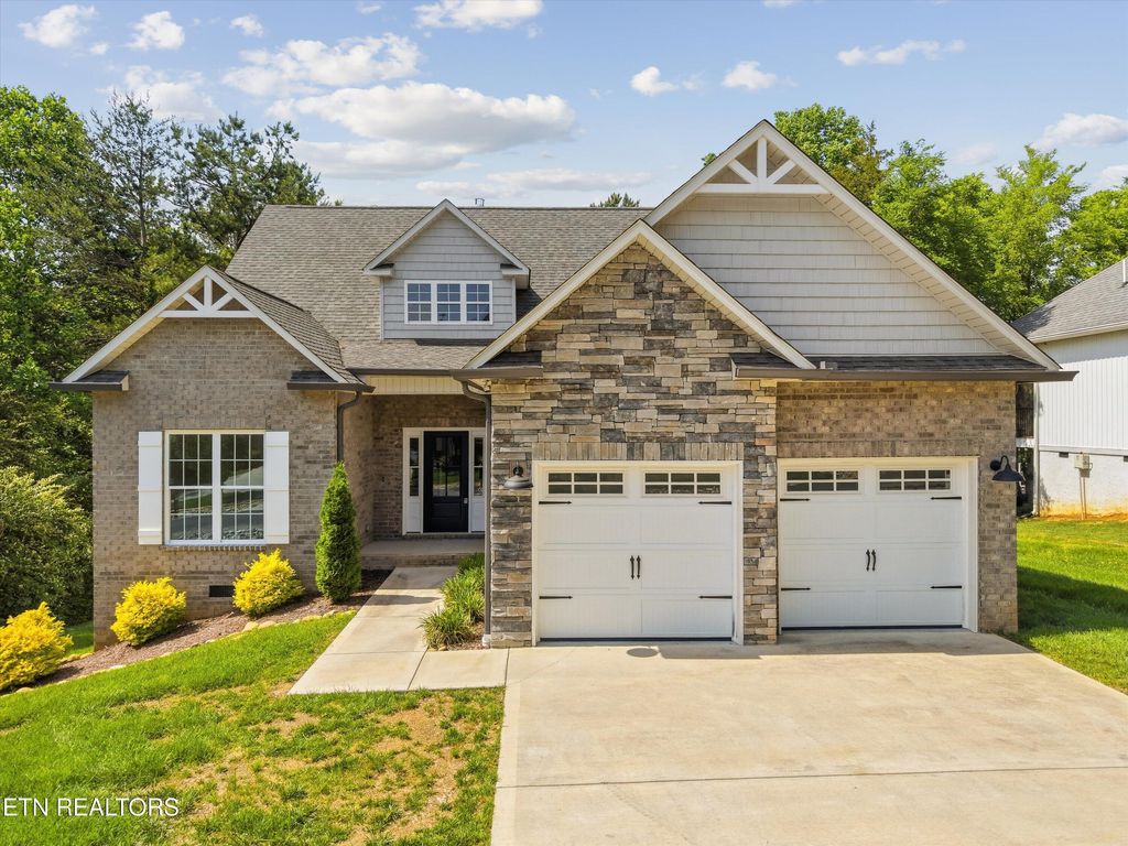 Photo of 208 Mialaquo Circle, Loudon, TN 37774 (MLS # 1313569)