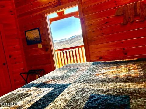 Tiny photo for 656 Park Vista Way, Gatlinburg, TN 37738 (MLS # 1334036)