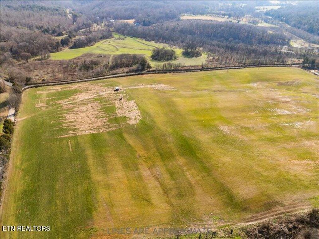 Photo of 21075 Meadow Rd #Lot 7, Greenback, TN 37742 (MLS # 1290193)