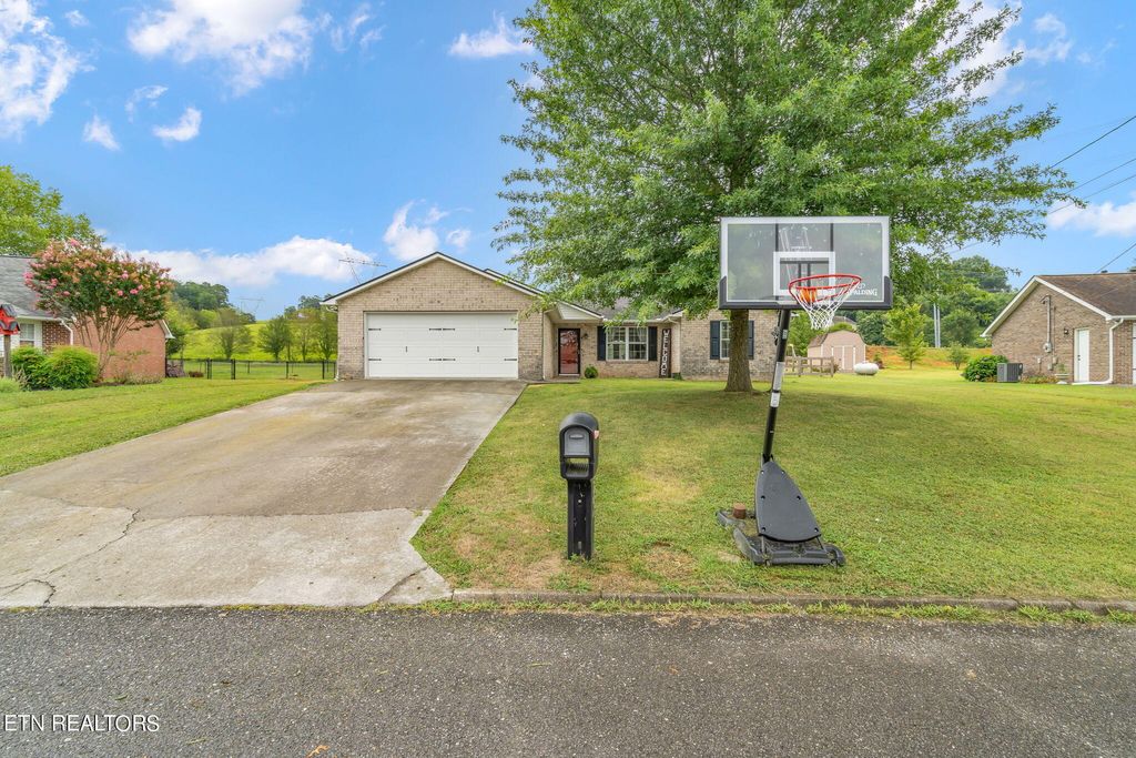 Photo of 7227 Pisa Circle, Corryton, TN 37721 (MLS # 1270966)