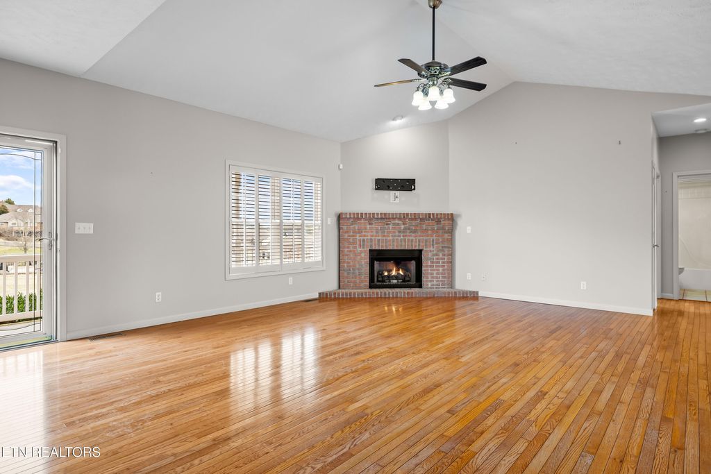 Photo of 405 Amberland Lane, Maryville, TN 37804 (MLS # 1328929)