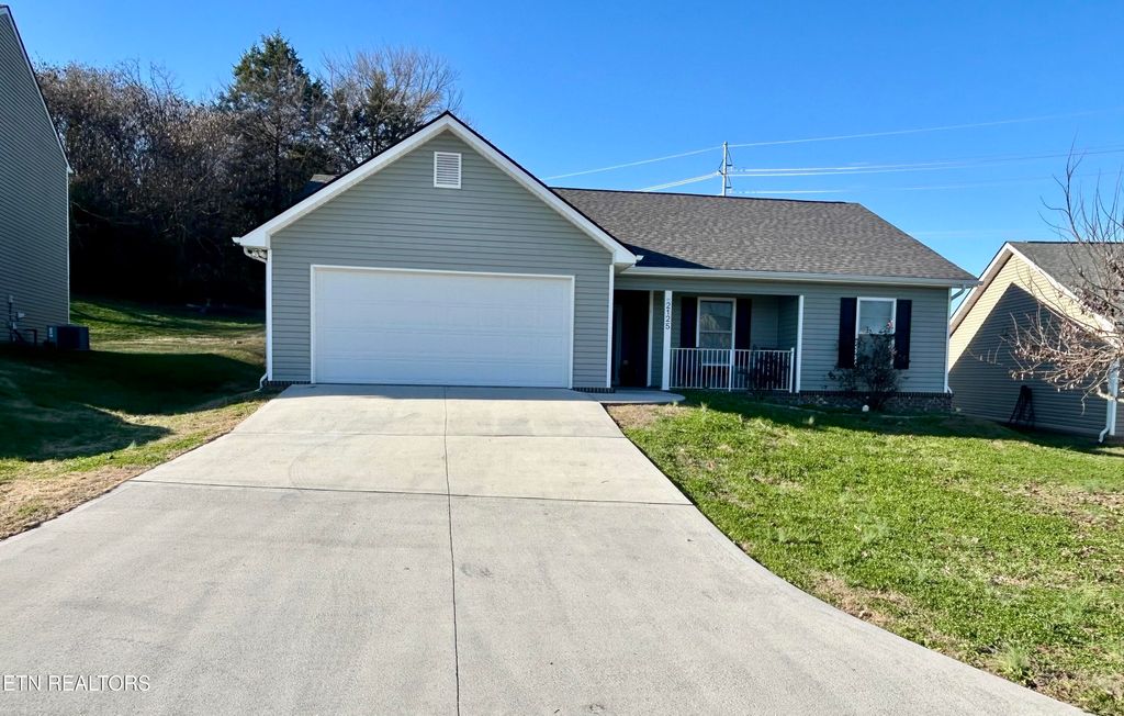 Photo of 2125 Bluebonnet Drive, Mascot, TN 37806 (MLS # 1323376)