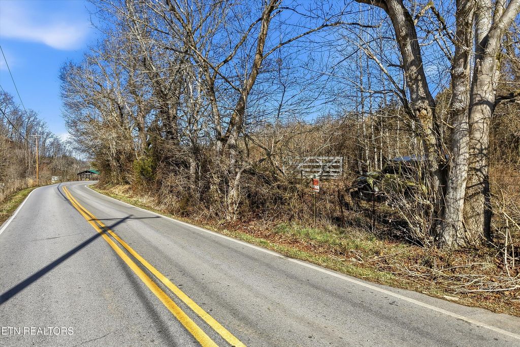 Photo of Wilkinson Pike, Maryville, TN 37803 (MLS # 1329592)