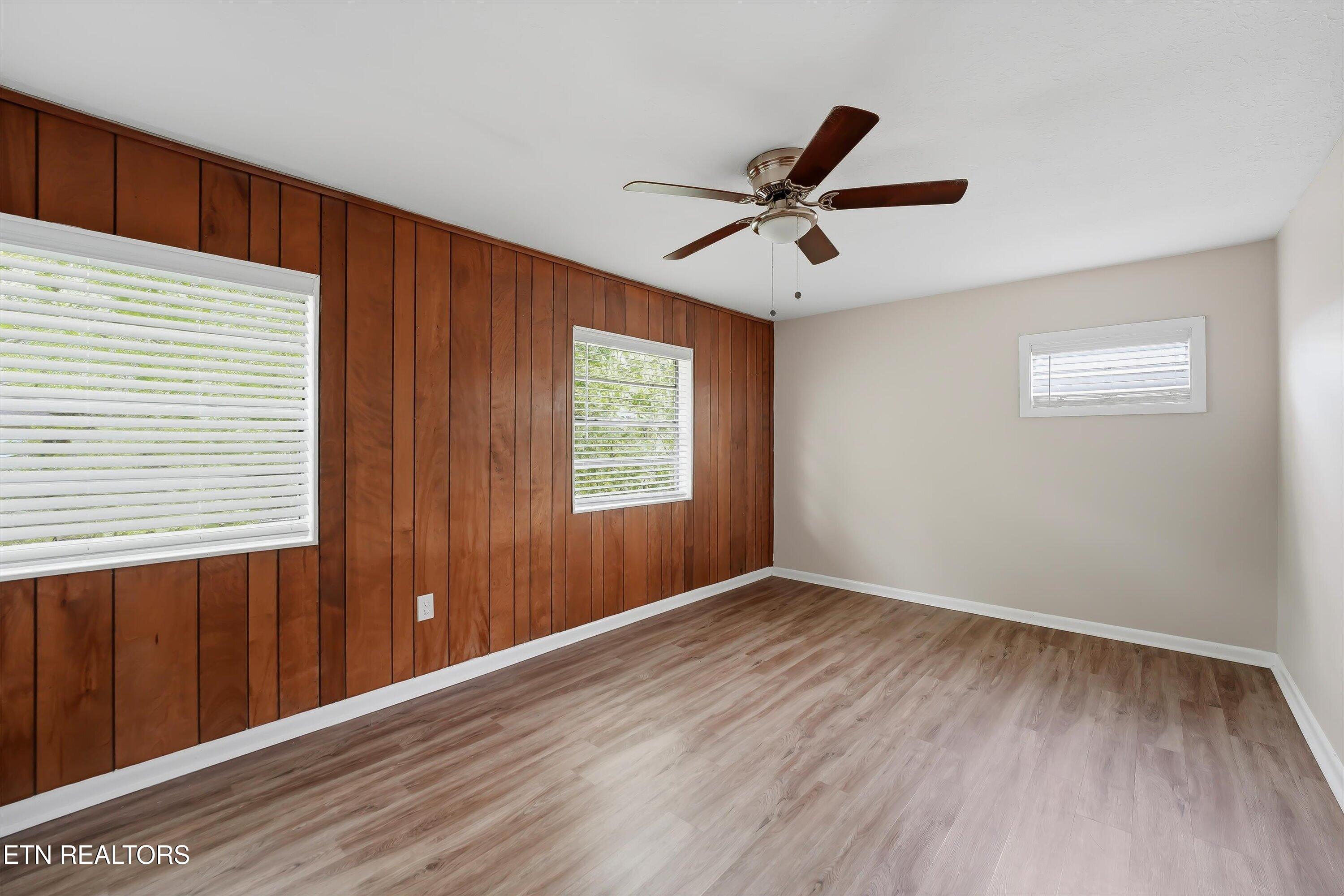 111 Tacoma Rd 105 - 111