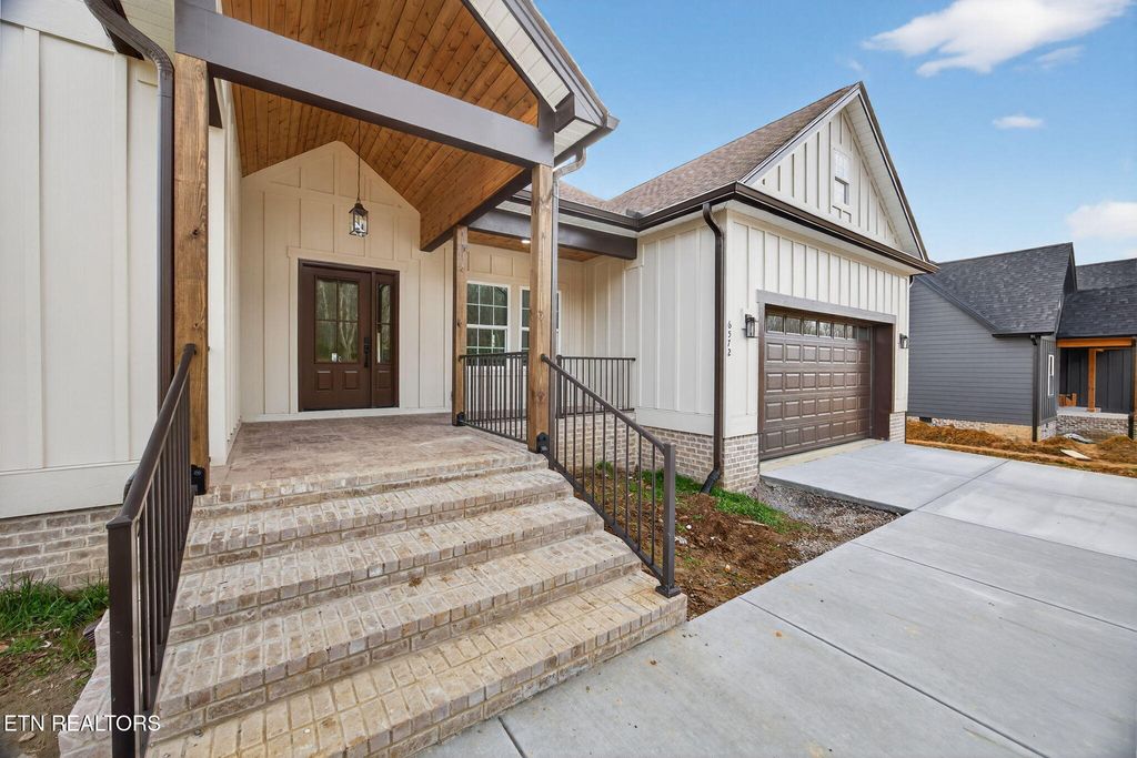 Photo of 6572 Thomas Twin Oaks Rd, Baxter, TN 38544 (MLS # 1324184)