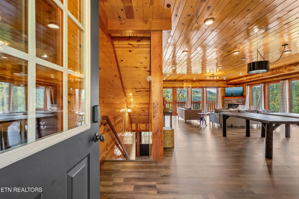 Photo of 1654 Barn Door Lane, Sevierville, TN 37862 (MLS # 1315837)