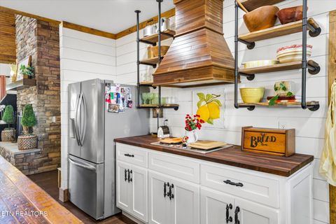 Tiny photo for 201 Reserve Point, Kingston, TN 37763 (MLS # 1326034)