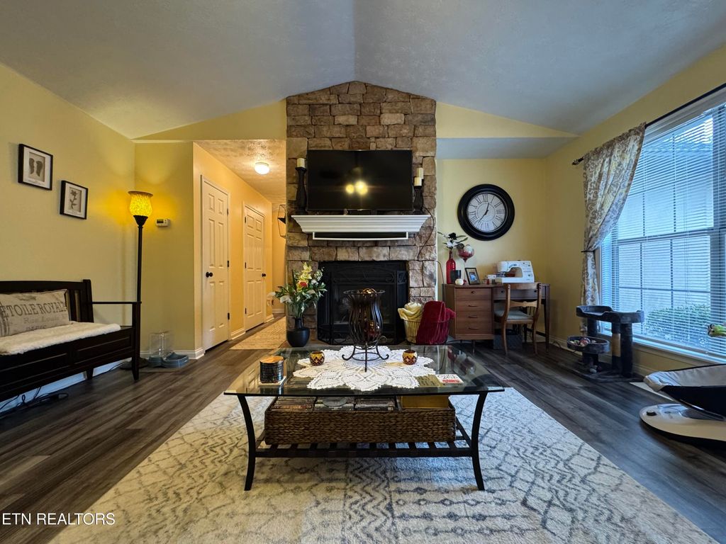 Photo of 628 Broadview Drive, Sevierville, TN 37862 (MLS # 1330435)