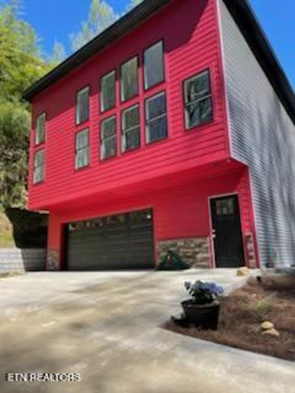 Photo of 667 Turkey Nest Rd, Gatlinburg, TN 37738 (MLS # 1322101)