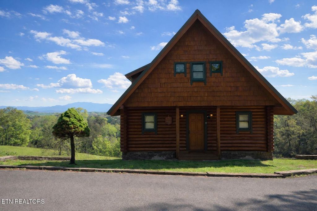 Photo of 1636 Jed Tr, Sevierville, TN 37862 (MLS # 1336384)