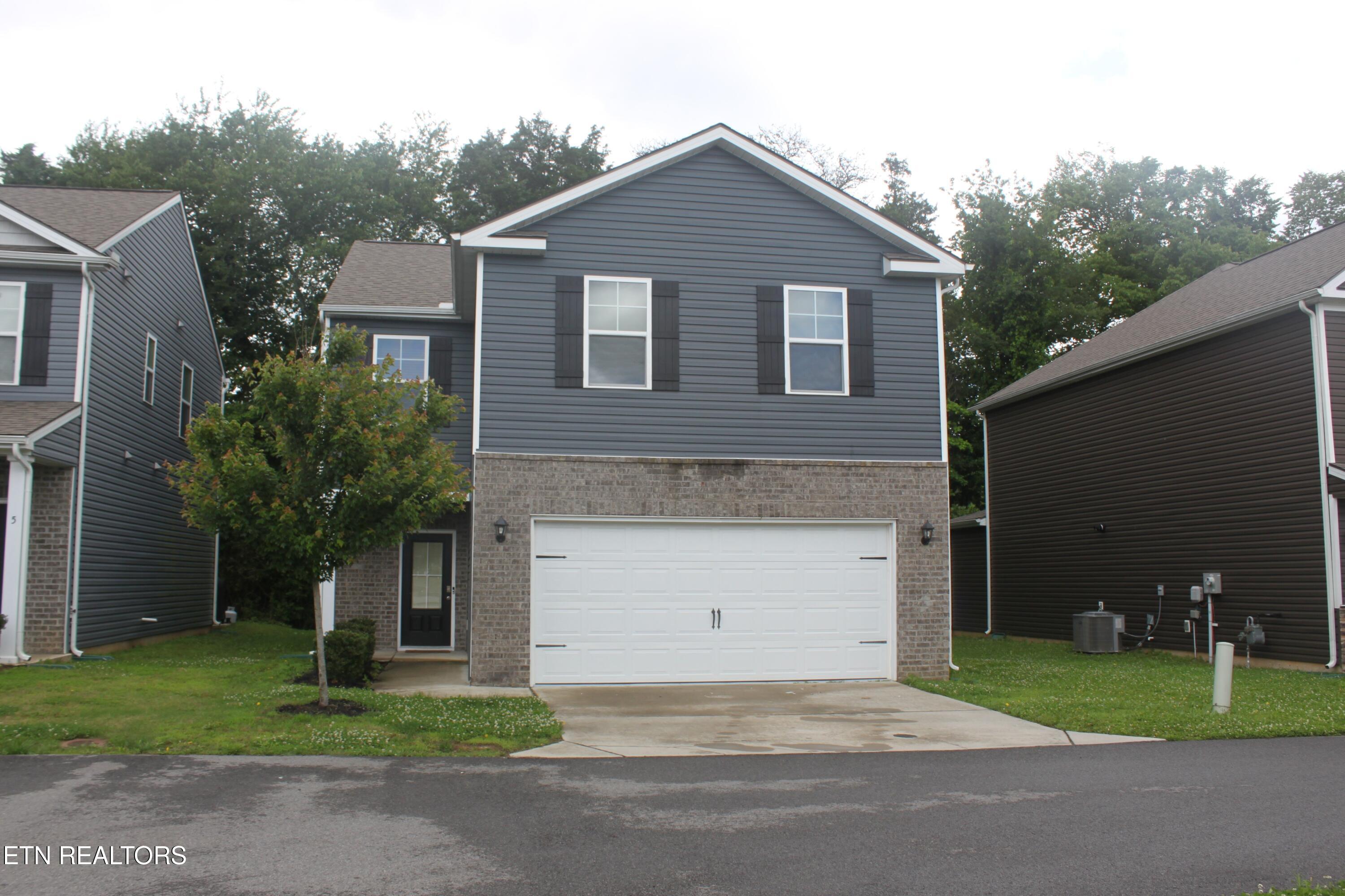 4 Heritage Court