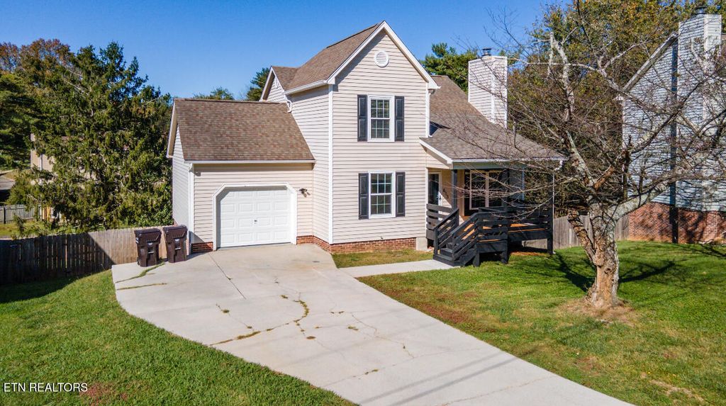 Photo of 613 Blackburn Drive, Knoxville, TN 37934 (MLS # 1319714)