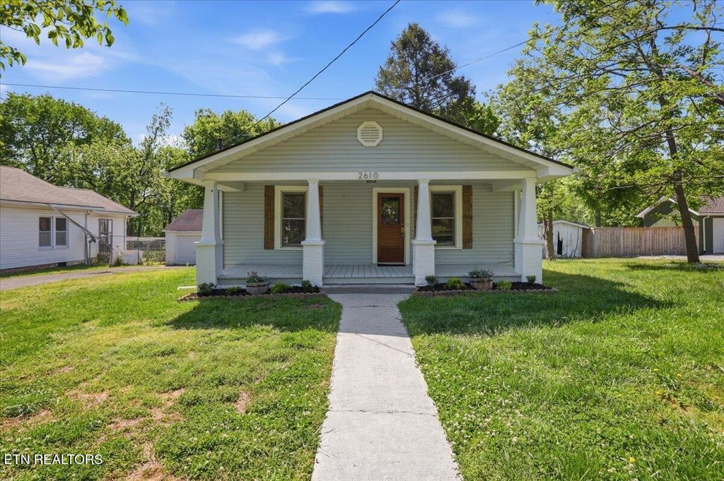 Photo of 2610 Woodrow Drive, Knoxville, TN 37918 (MLS # 1338066)