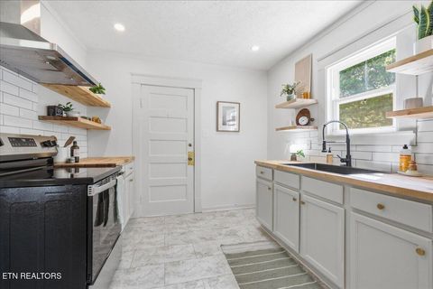 Tiny photo for 2610 Woodrow Drive, Knoxville, TN 37918 (MLS # 1338066)