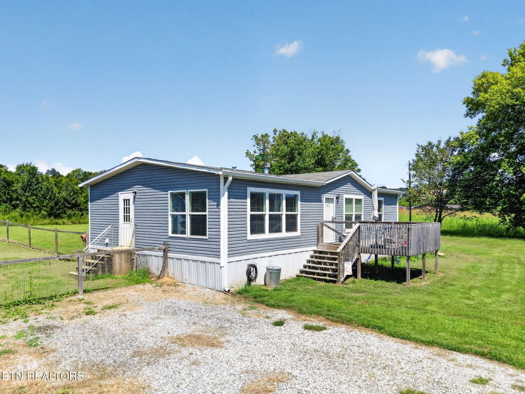 Photo of 7202 Hotchkiss Valley Rd, Loudon, TN 37774 (MLS # 1354135)