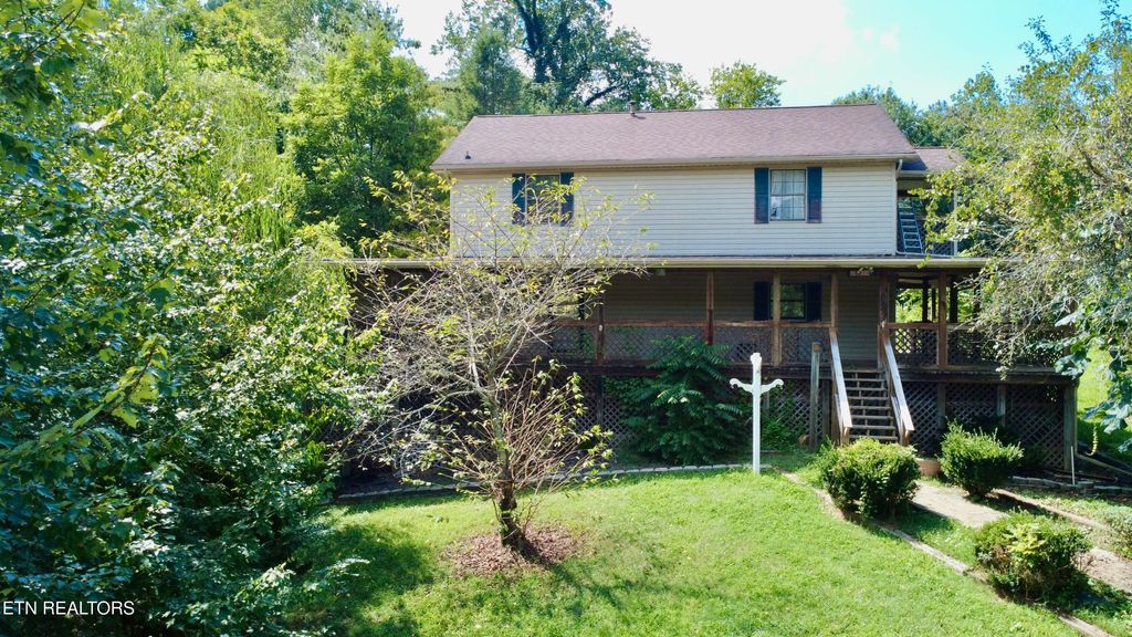 Photo of 5506 Old Walland Hwy, Walland, TN 37886 (MLS # 1314013)