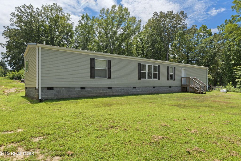 Photo of 1137 River Rd, Kingston, TN 37763 (MLS # 1310449)