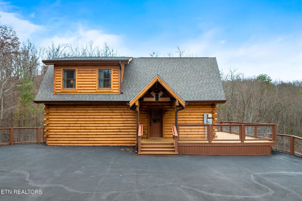 Photo of 1017 Street Of Dreams, Gatlinburg, TN 37738 (MLS # 1324832)