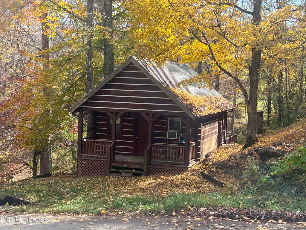 Photo of 5616 E Port Dock Rd, Alpine, TN 38543 (MLS # 1320911)