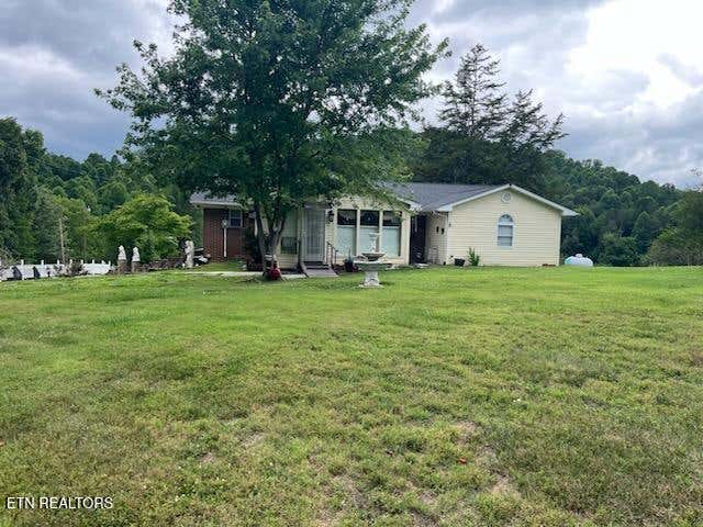 Photo of 134 Old Pinecrest Lane, Jacksboro, TN 37757 (MLS # 1347159)
