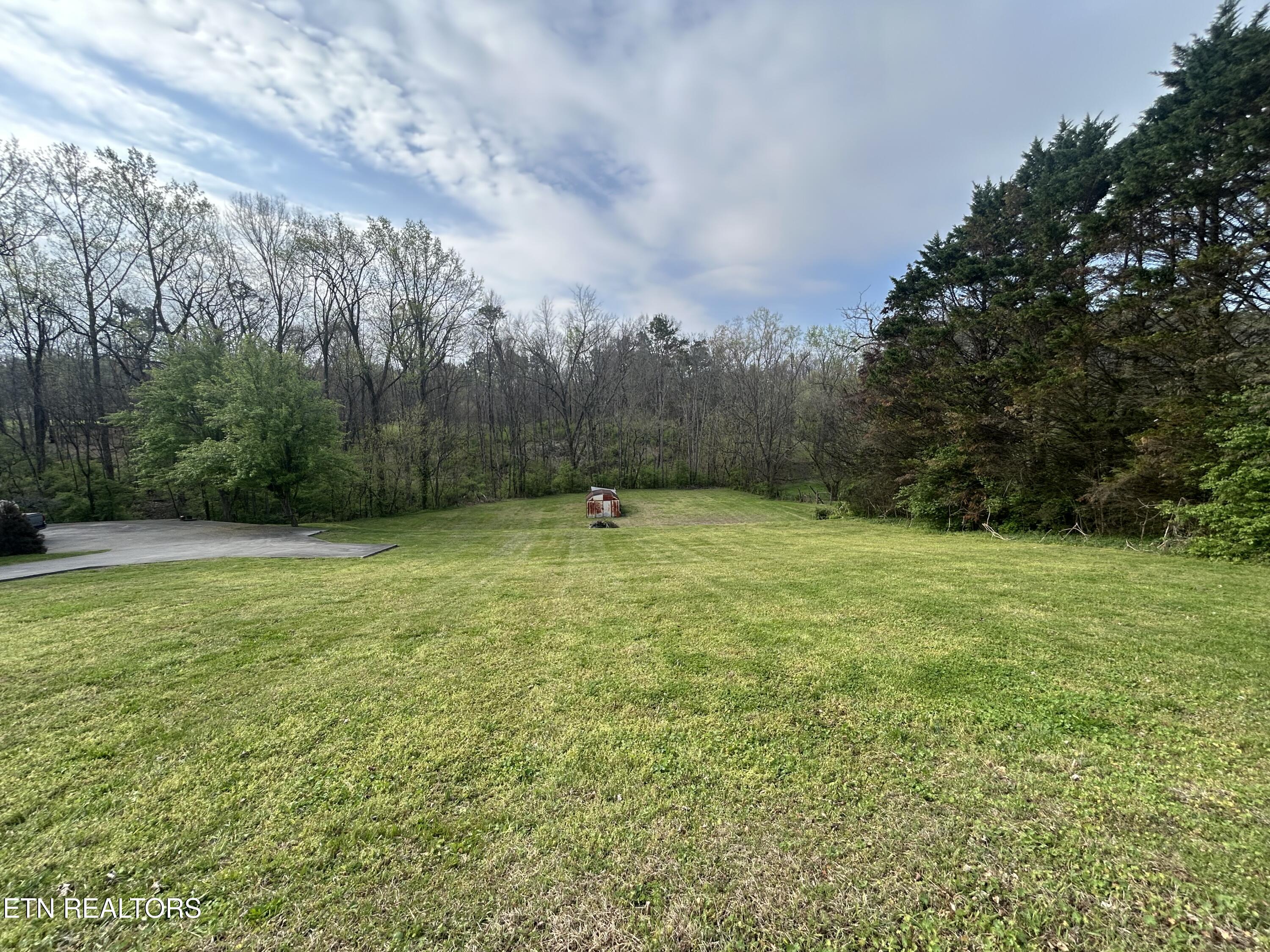 1325 Groseclose Rd