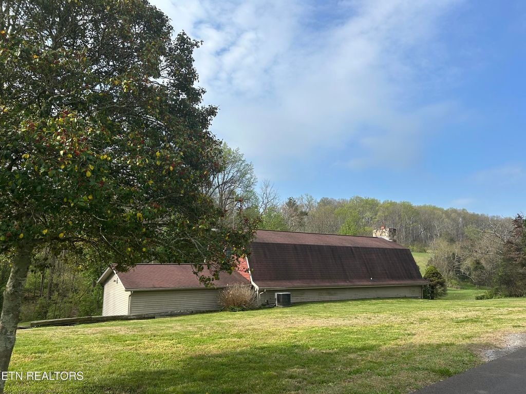 Photo of 1325 Groseclose Rd, New Market, TN 37820 (MLS # 1335280)