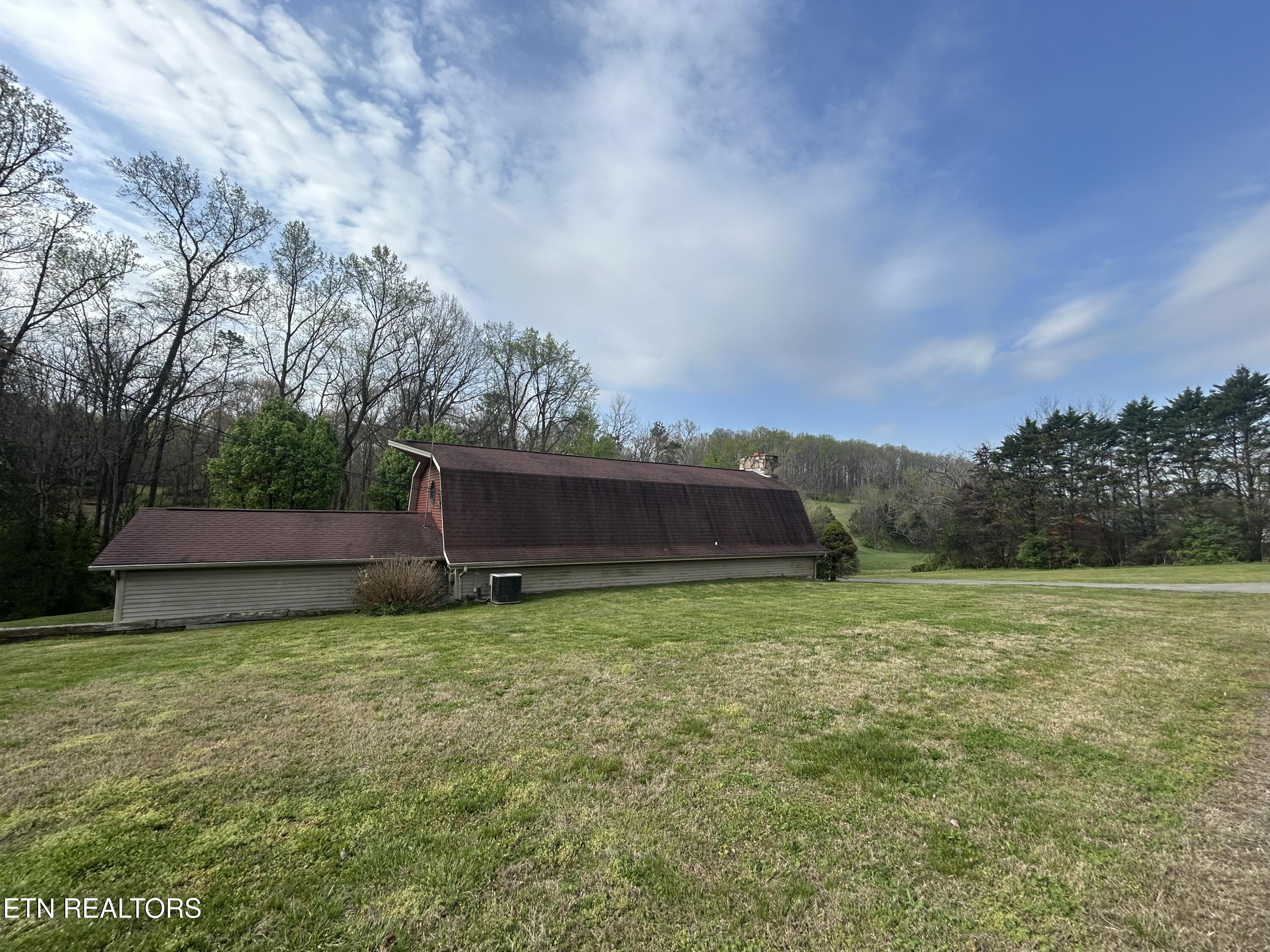 1325 Groseclose Rd