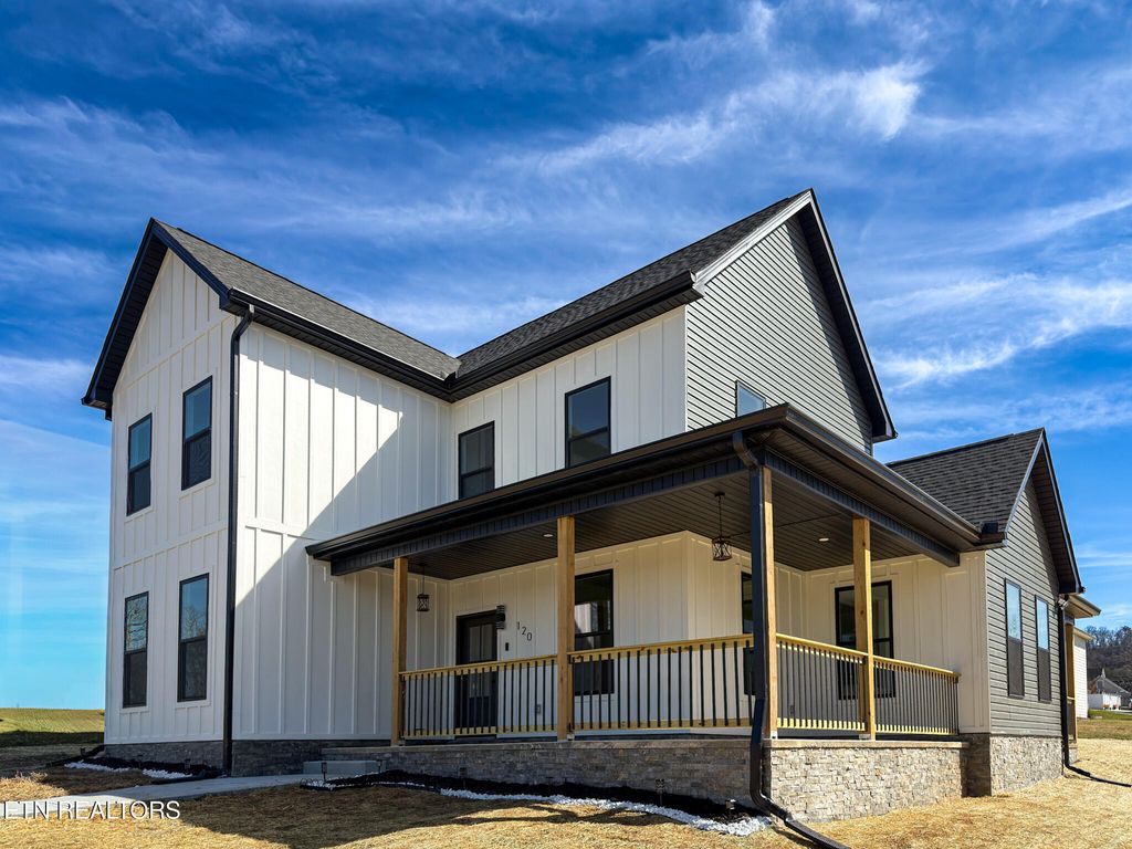 Photo of 120 Arcadian Springs Drive, Andersonville, TN 37705 (MLS # 1330141)