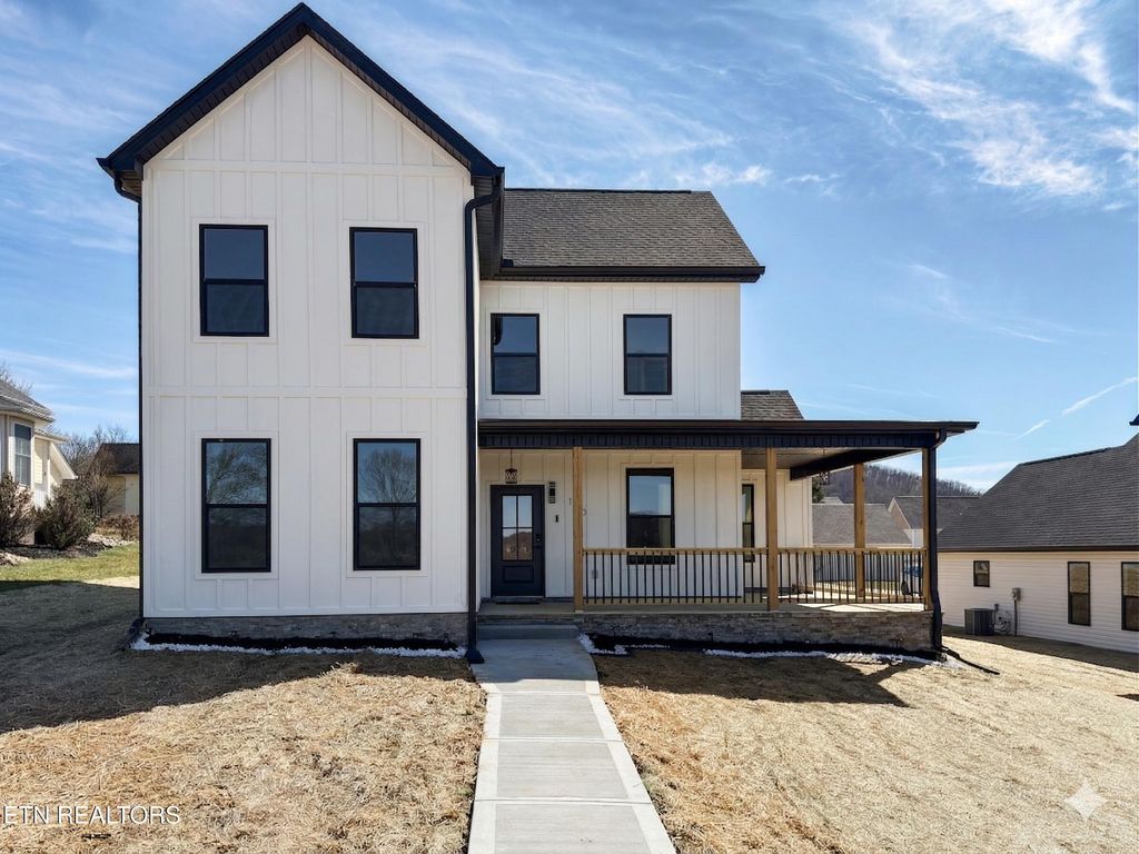 Photo of 120 Arcadian Springs Drive, Andersonville, TN 37705 (MLS # 1330141)