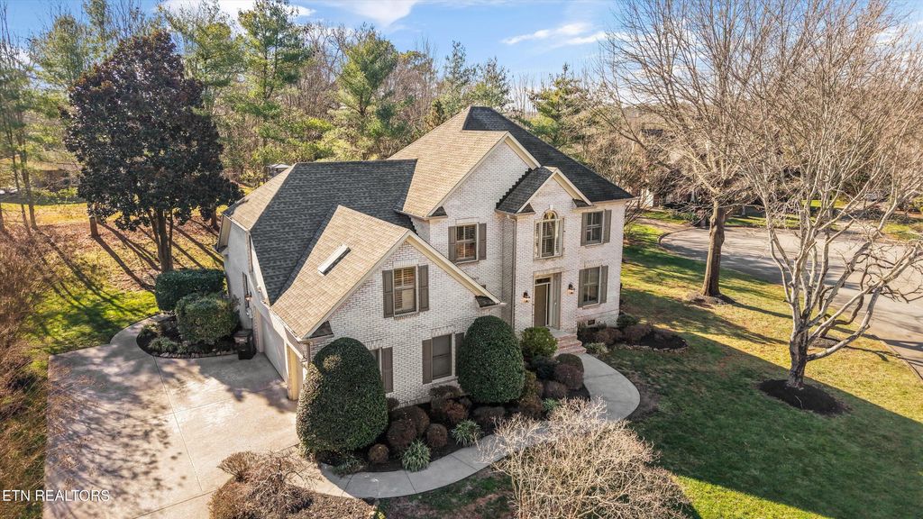 Photo of 8950 Isherwood Lane, Knoxville, TN 37922 (MLS # 1324494)