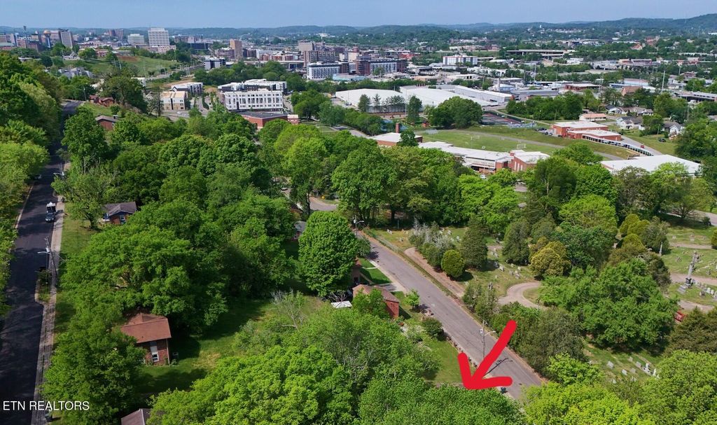 Photo of 1900 Bethel Ave, Knoxville, TN 37915 (MLS # 1336711)