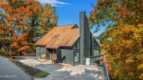 Photo of 1679 Zurich Rd, Gatlinburg, TN 37738 (MLS # 1358400)