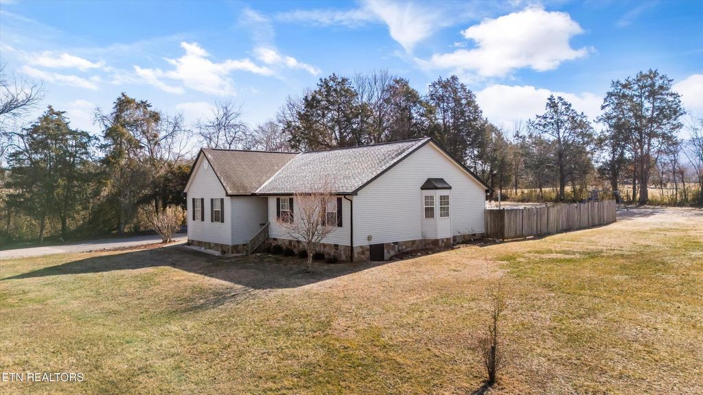 Photo of 7720 Tillett Lane, Corryton, TN 37721 (MLS # 1287697)