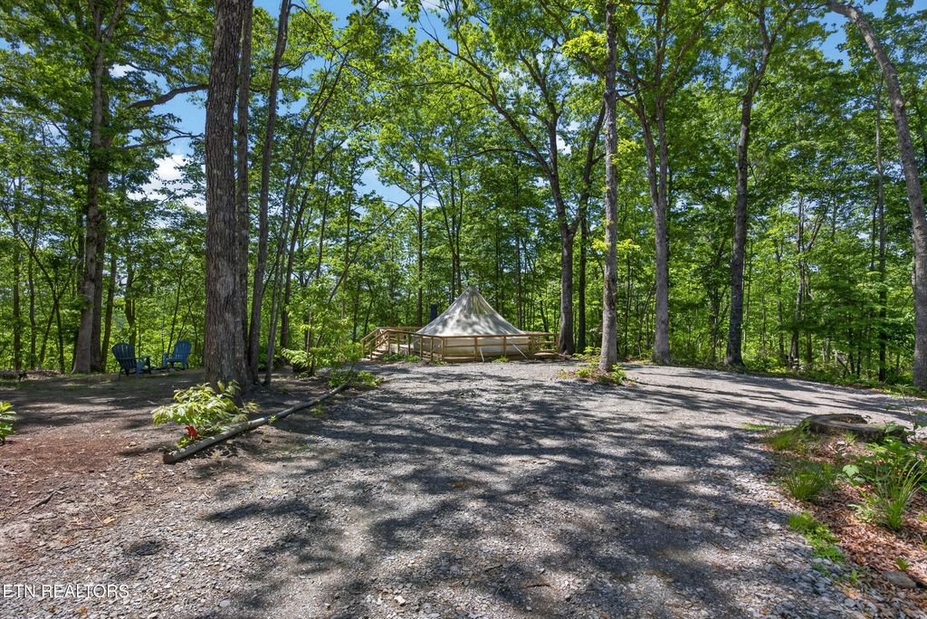 Photo of 55236 Maynard Ridge LN, Crawford, TN 38554 (MLS # 1340611)