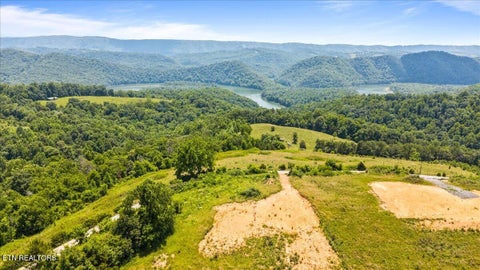 Photo of 6 Bundren Mountain Rd, Tazewell, TN 37879 (MLS # 1344847)