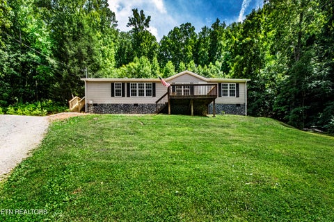 Photo of 7880 Hickory Nut Way, Maryville, TN 37801 (MLS # 1345210)