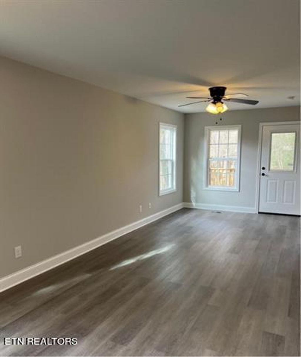 Photo of 805 E Lincoln Rd, Alcoa, TN 37701 (MLS # 1250759)