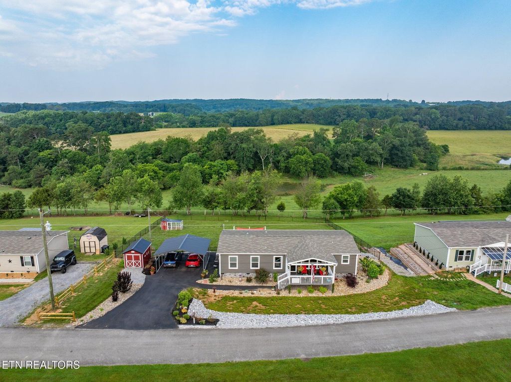 Photo of 191 Woodby Fridley Rd, Sweetwater, TN 37874 (MLS # 1303778)