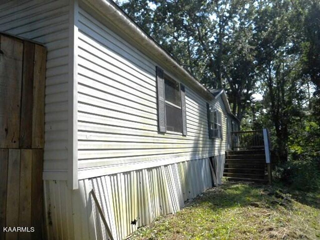 Photo of 201 High Ave, Strawberry Plains, TN 37871 (MLS # 1203953)