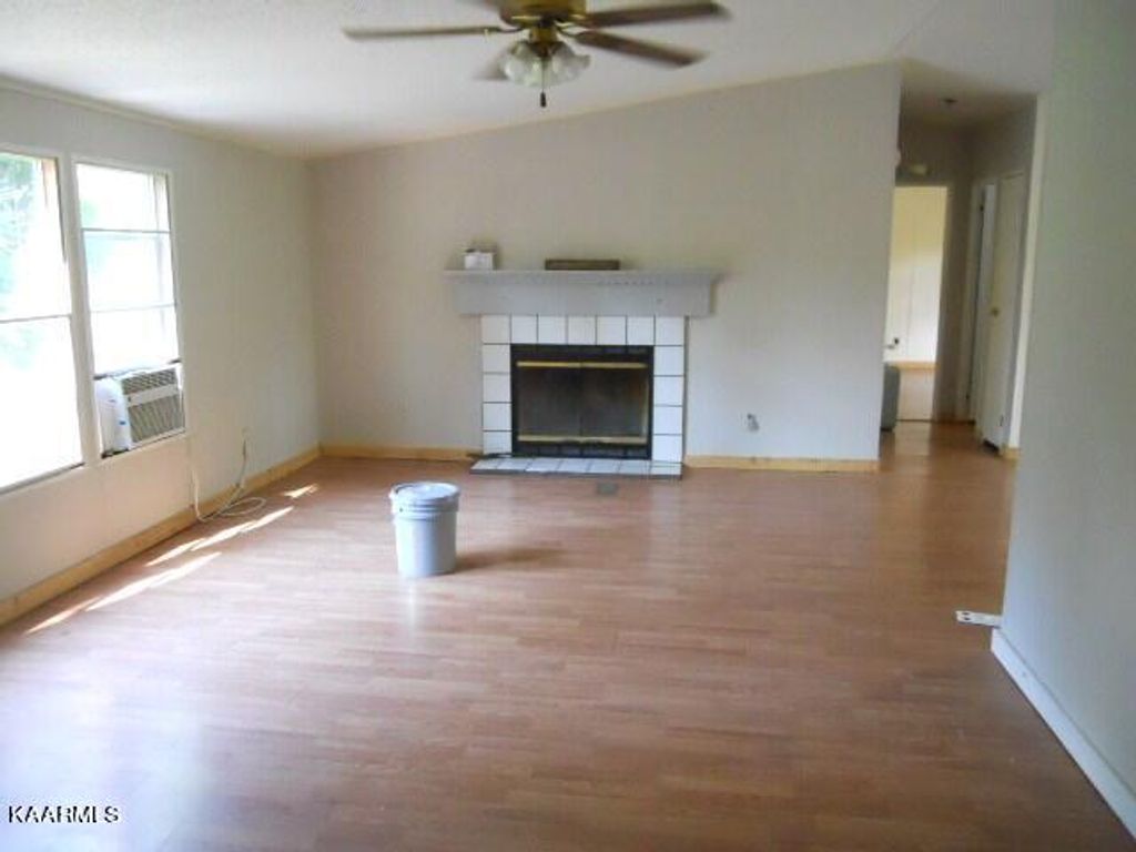 Photo of 201 High Ave, Strawberry Plains, TN 37871 (MLS # 1203953)